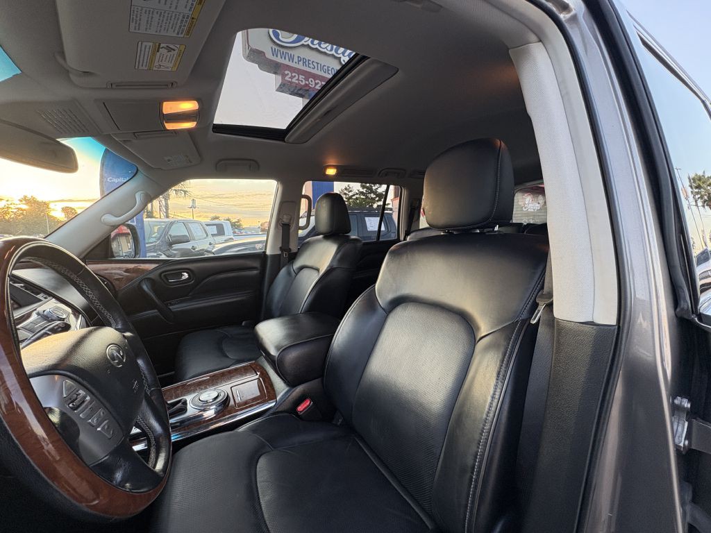 2018 INFINITI QX80 Image 9