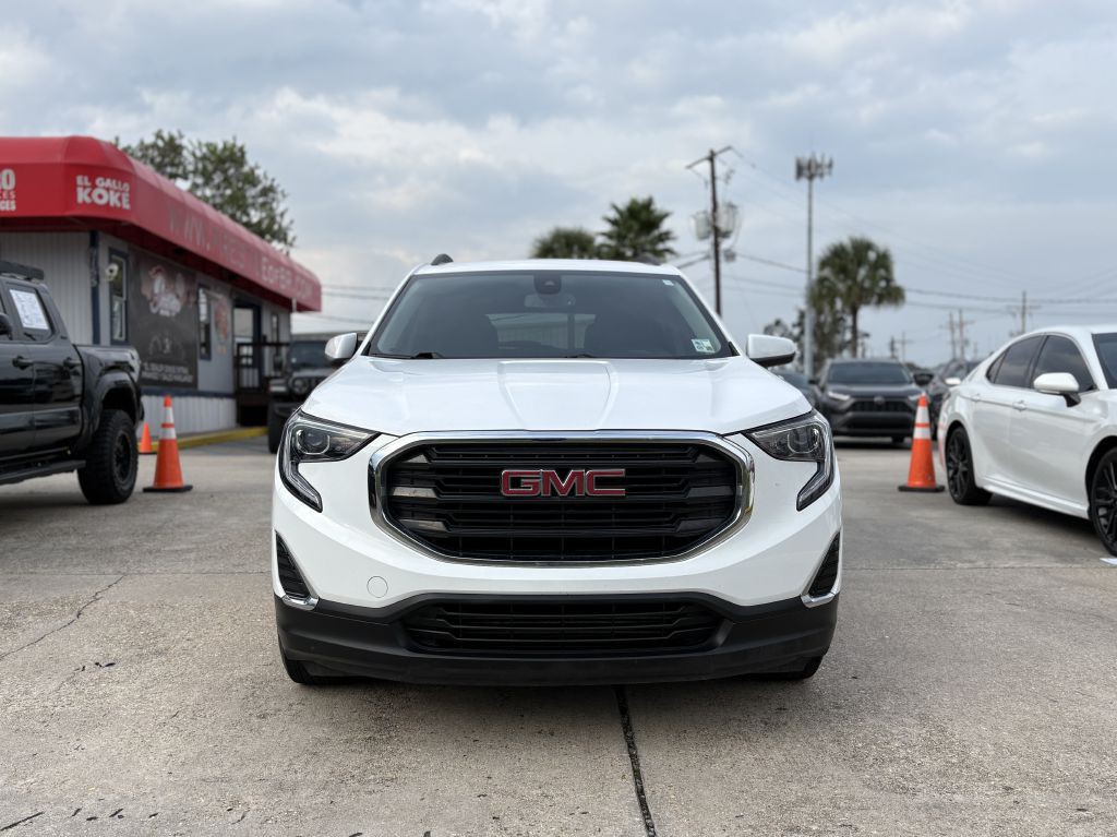 2021 GMC Terrain Image 2