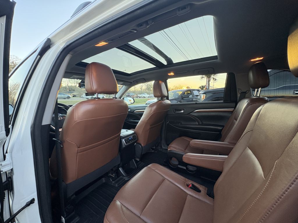 2018 Toyota Highlander Image 10