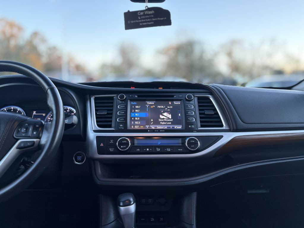 2018 Toyota Highlander Image 13