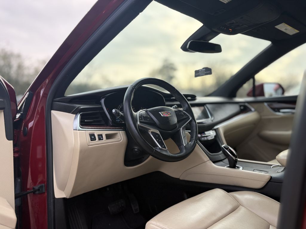 2018 Cadillac XT5 Image 8