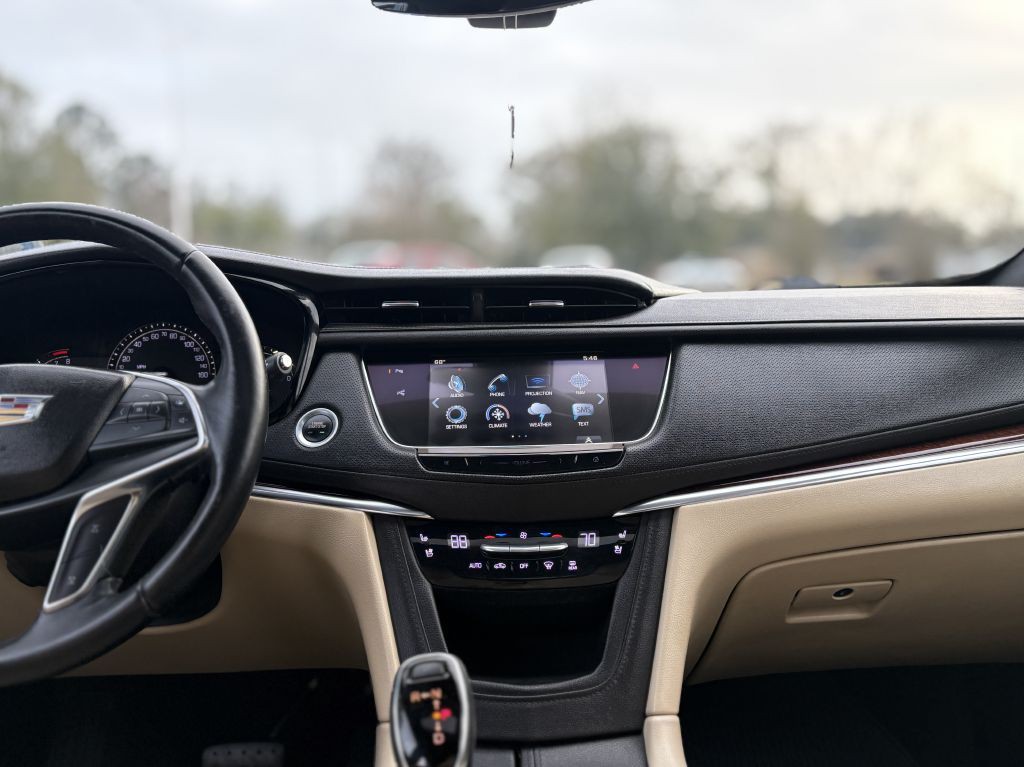 2018 Cadillac XT5 Image 12