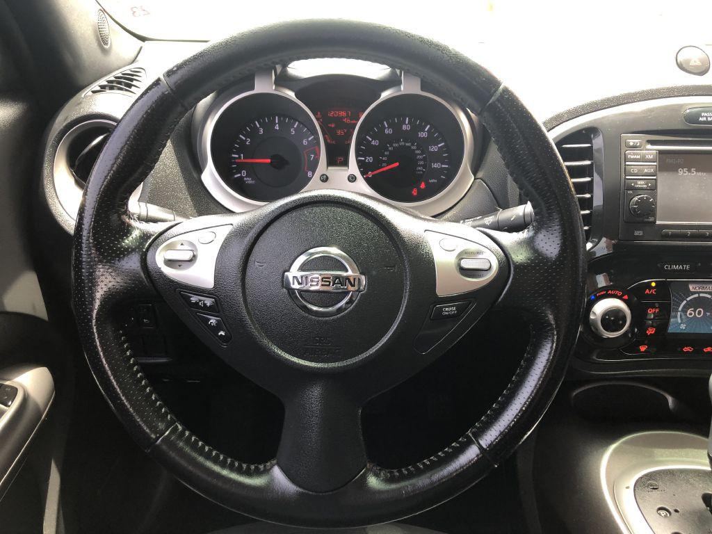 2013 Nissan Juke Image 11
