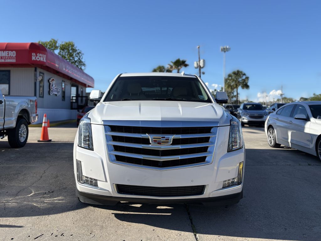 2019 Cadillac Escalade Image 2