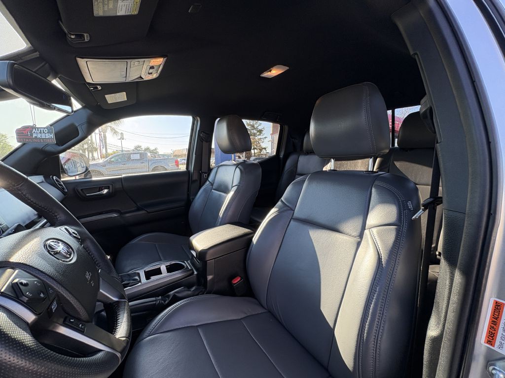 2023 Toyota Tacoma Image 12