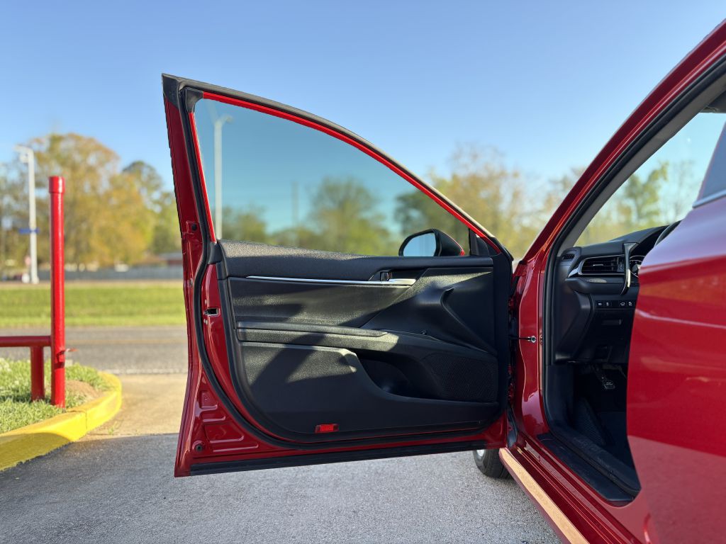 2023 Toyota Camry Image 7