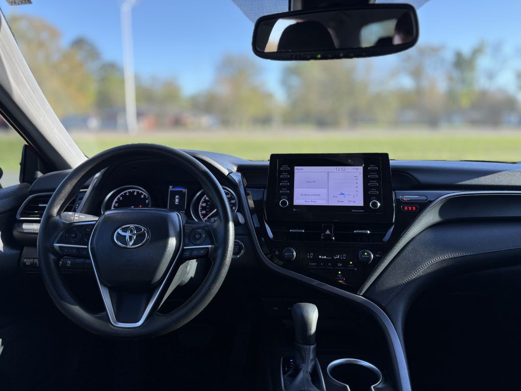 2023 Toyota Camry Image 11