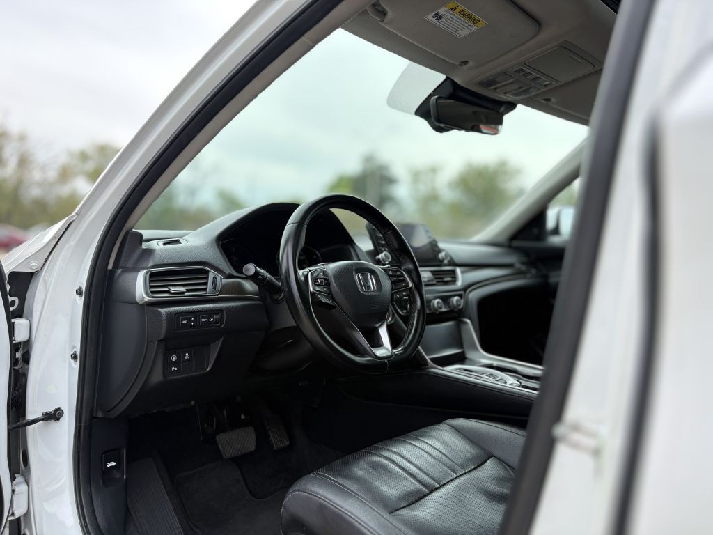 2020 Honda Accord Image 8