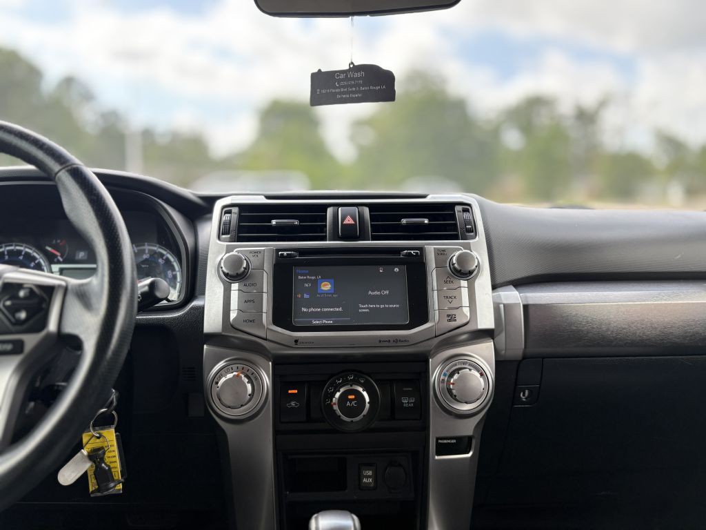 2016 Toyota 4Runner Image 12