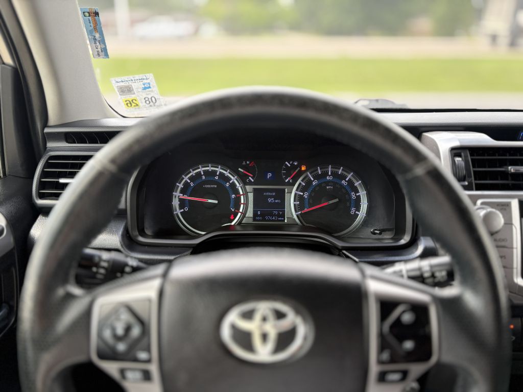 2016 Toyota 4Runner Image 13
