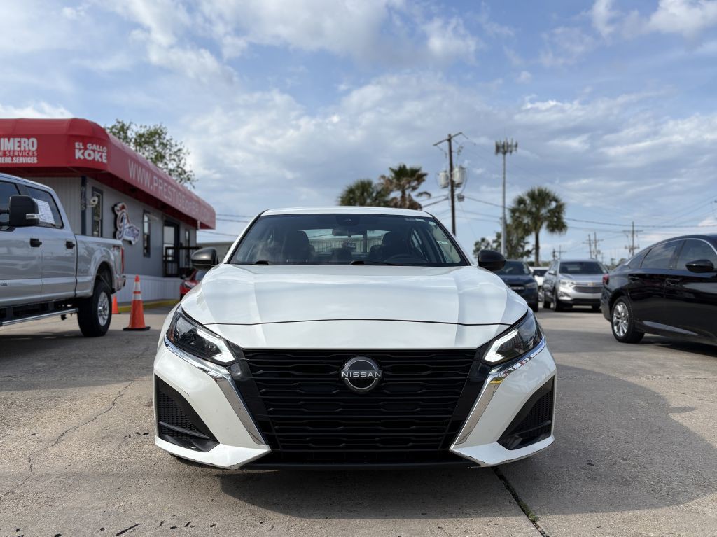 2024 Nissan Altima Image 2