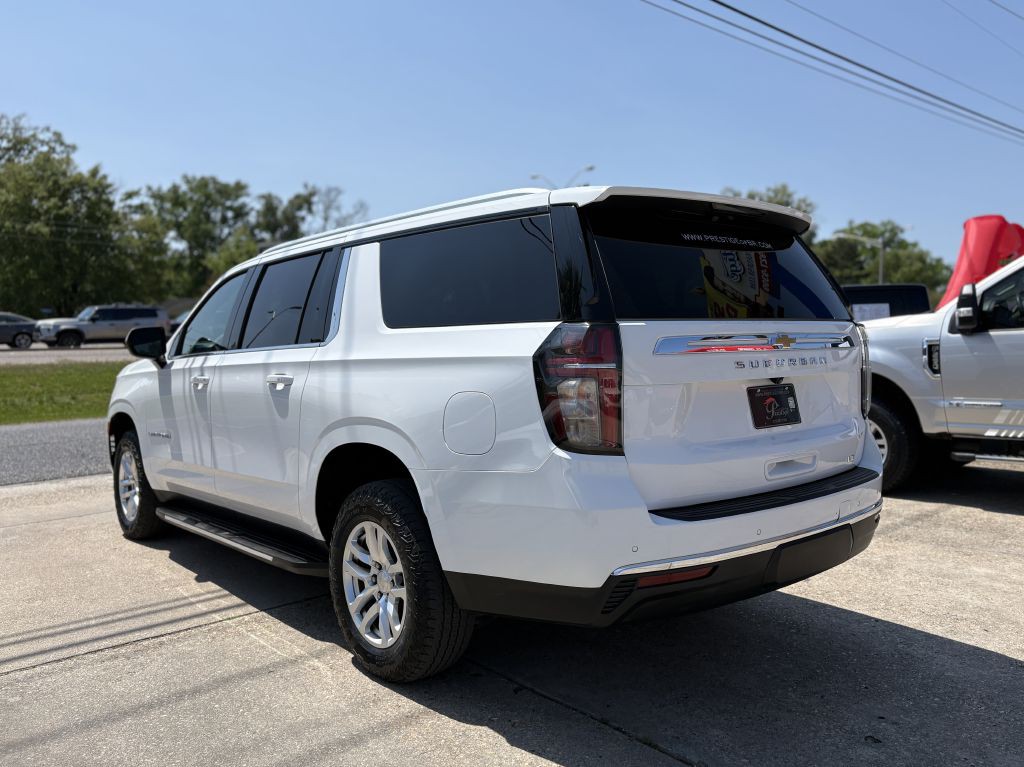2022 Chevrolet Suburban Image 5