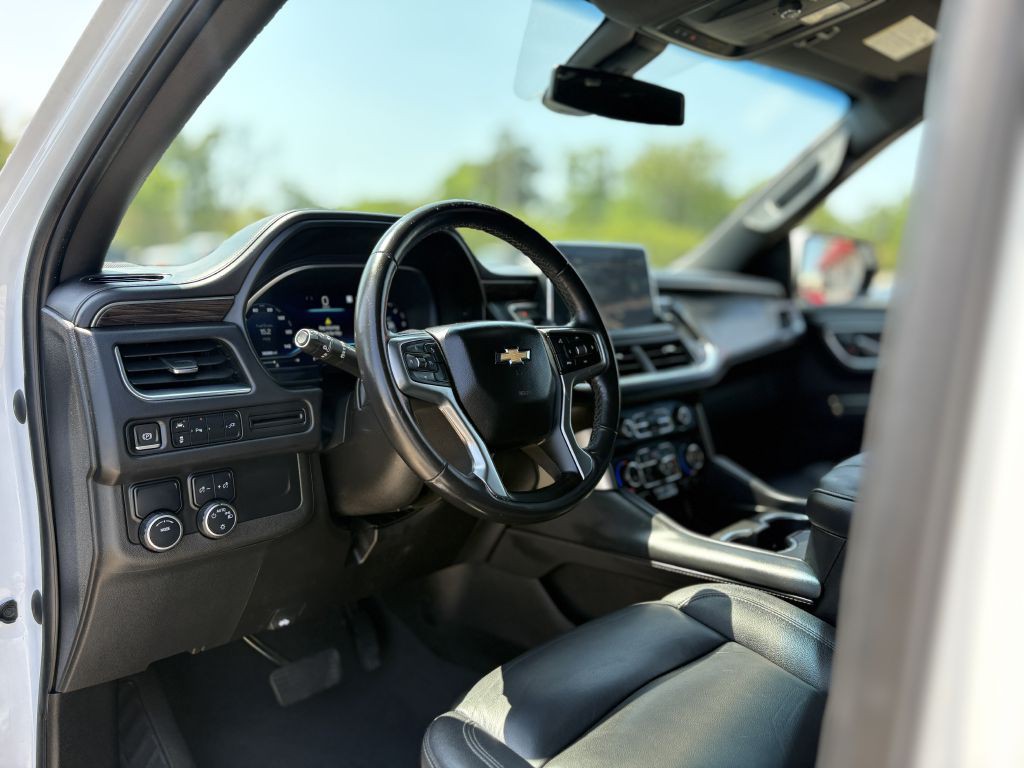 2022 Chevrolet Suburban Image 9
