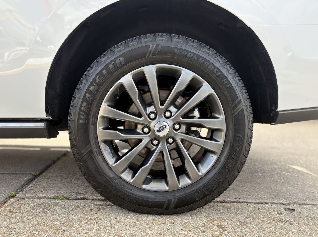 2021 Ford Expedition Image 7