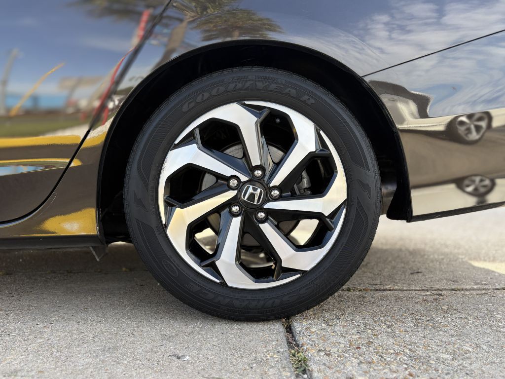 2016 Honda Accord Image 6