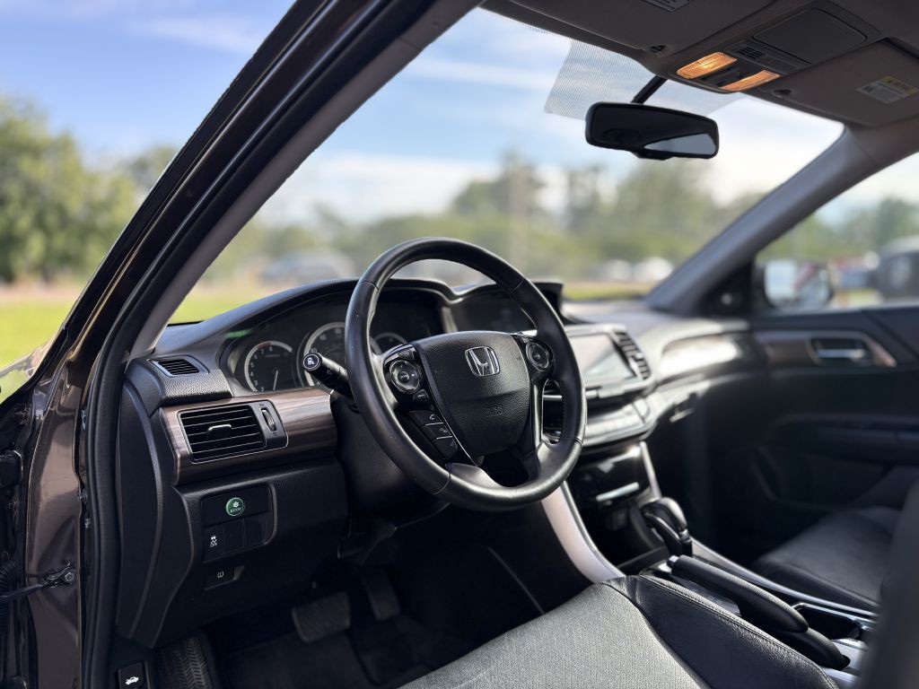 2016 Honda Accord Image 8