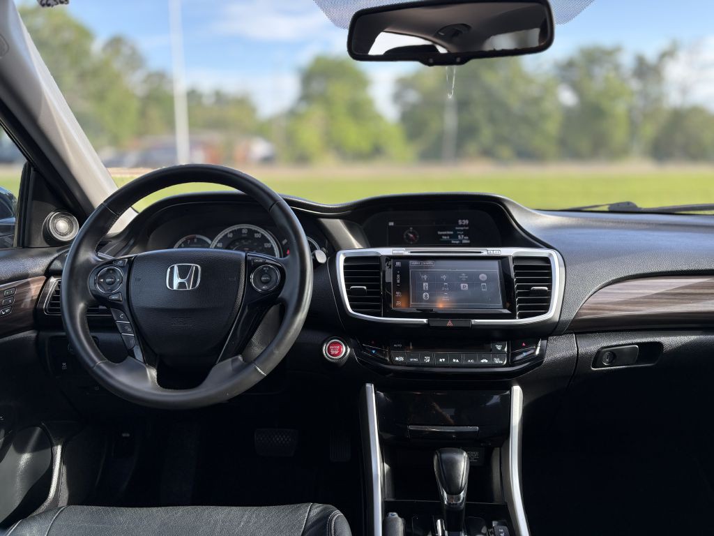 2016 Honda Accord Image 11