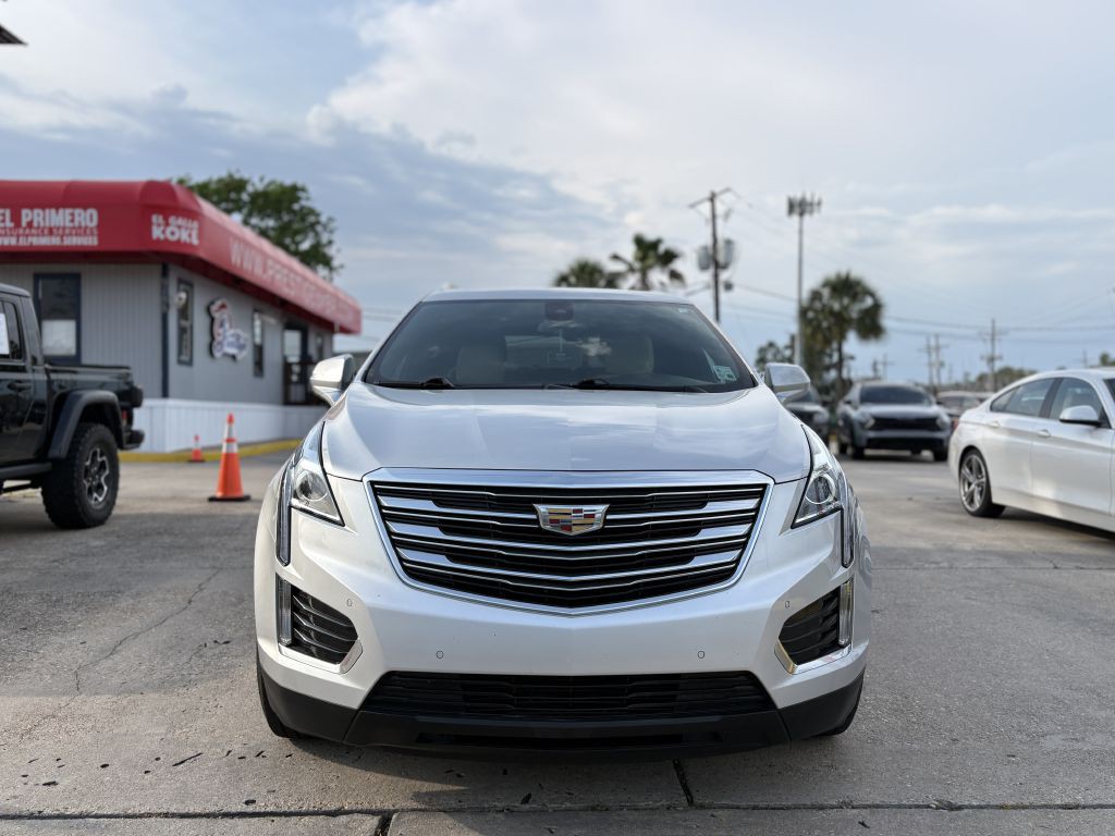 2017 Cadillac XT5 Image 2