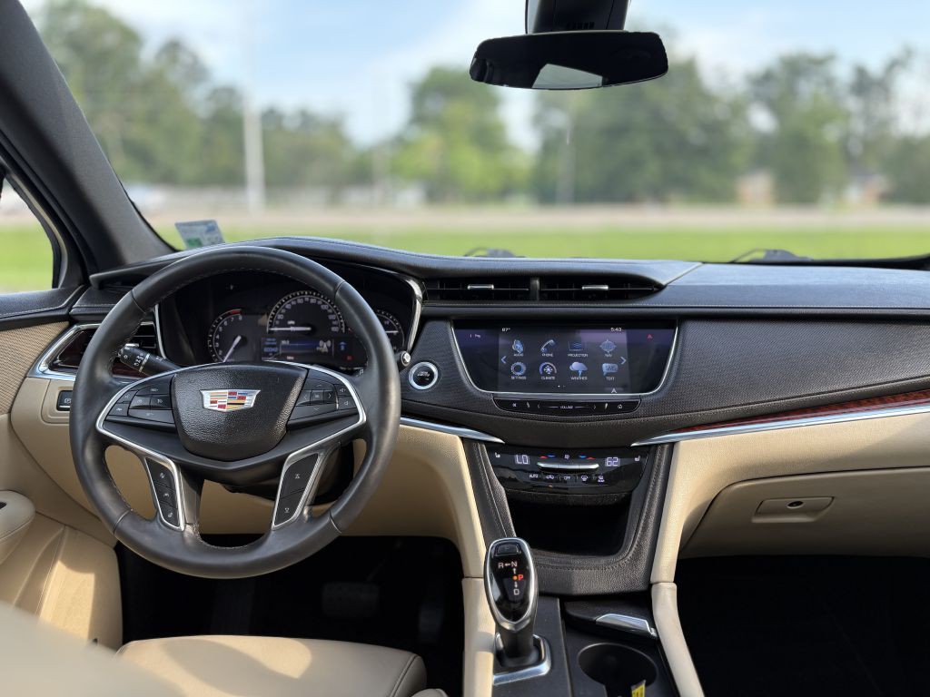 2017 Cadillac XT5 Image 11
