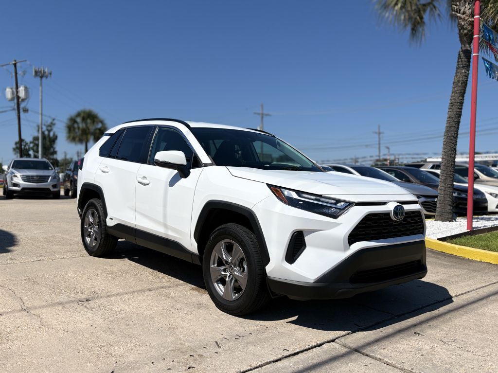 2023 Toyota Rav4 Image 3