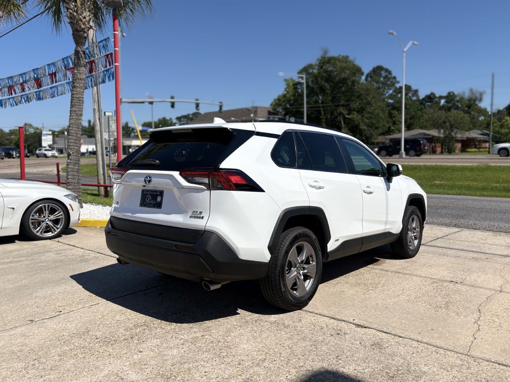 2023 Toyota Rav4 Image 4
