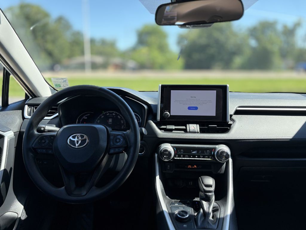 2023 Toyota Rav4 Image 11