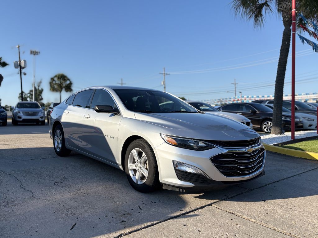 2019 Chevrolet Malibu Image 3