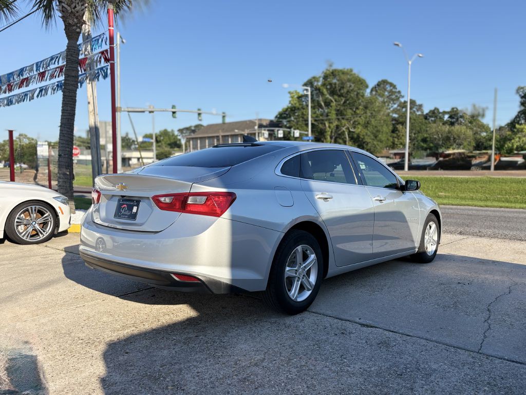 2019 Chevrolet Malibu Image 4