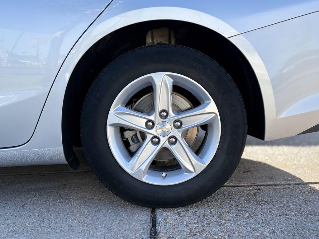 2019 Chevrolet Malibu Image 6