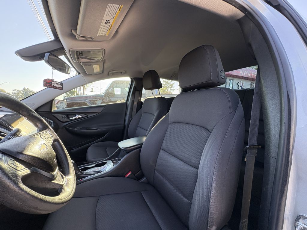 2019 Chevrolet Malibu Image 9