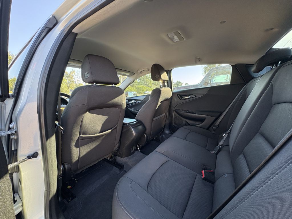 2019 Chevrolet Malibu Image 10