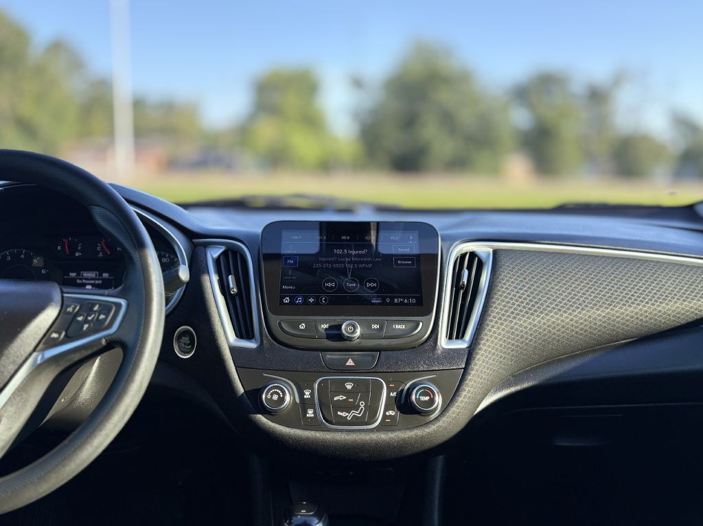 2019 Chevrolet Malibu Image 12