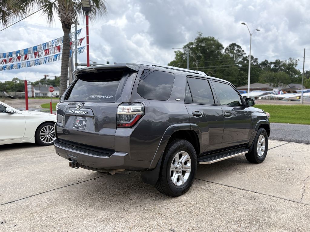 2017 Toyota 4Runner Image 4
