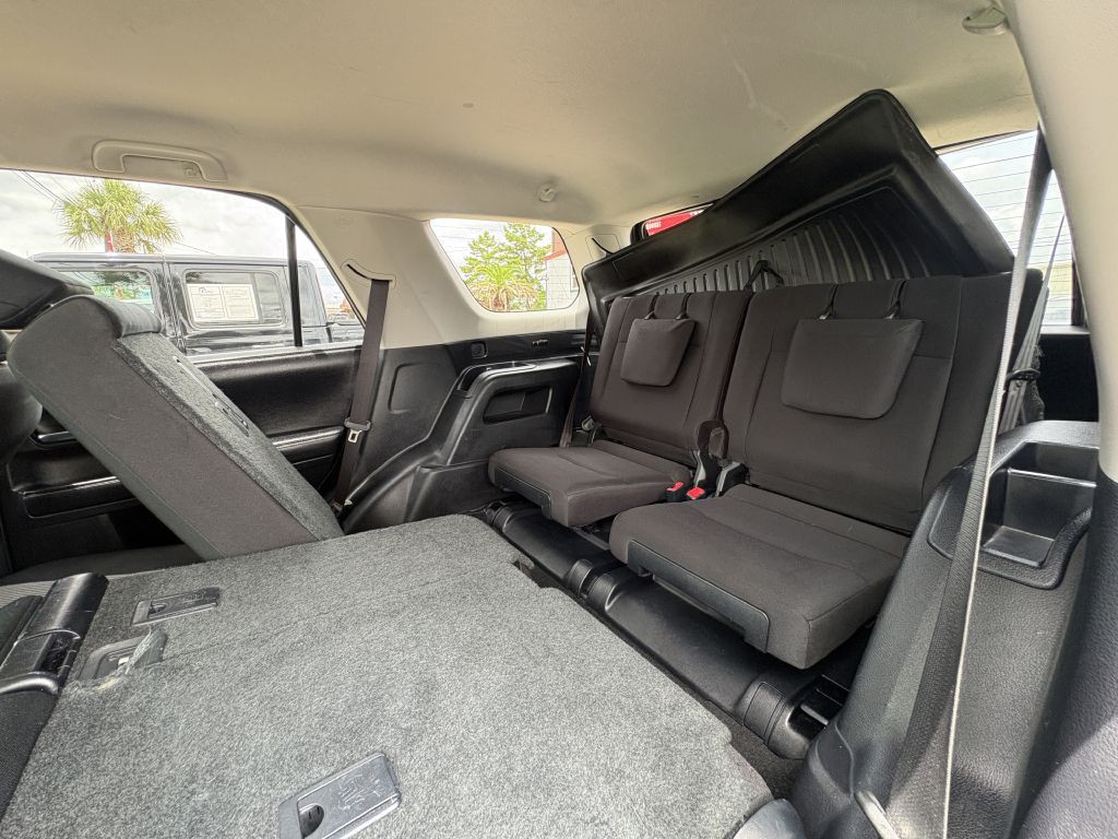 2017 Toyota 4Runner Image 11