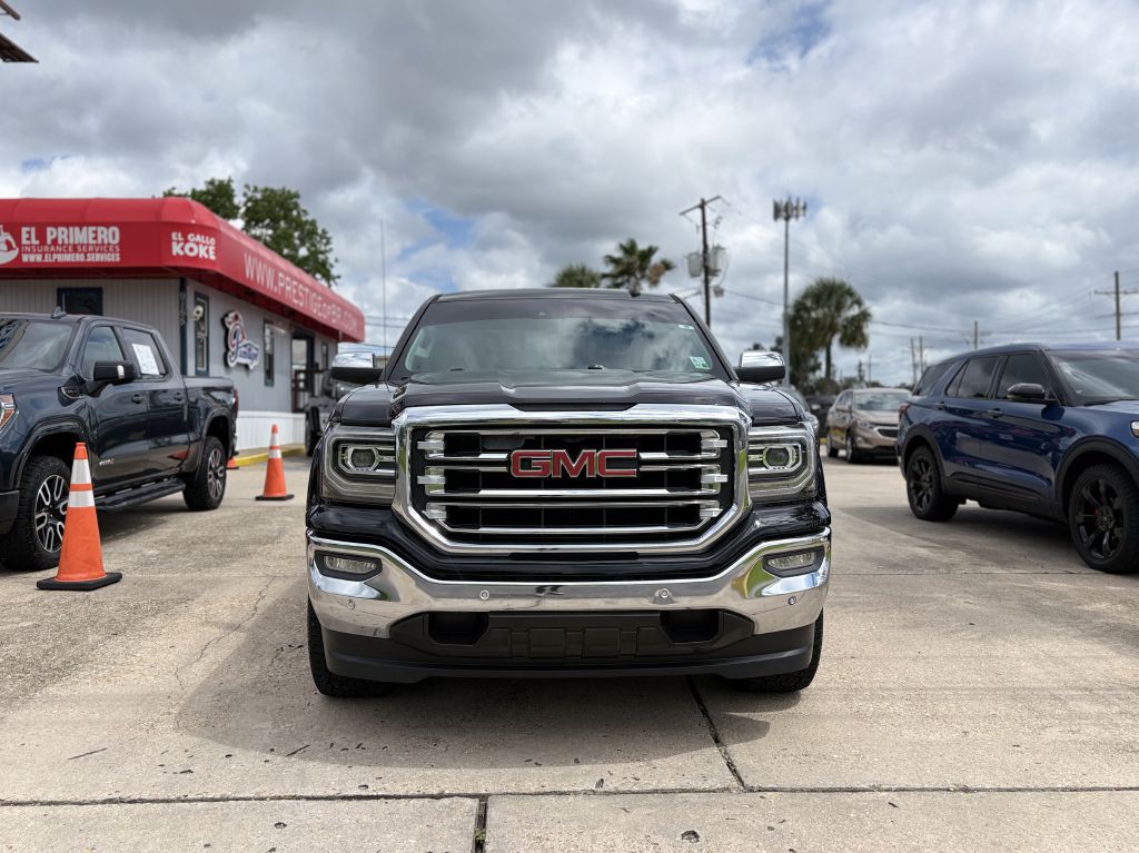 2017 GMC Sierra Image 2