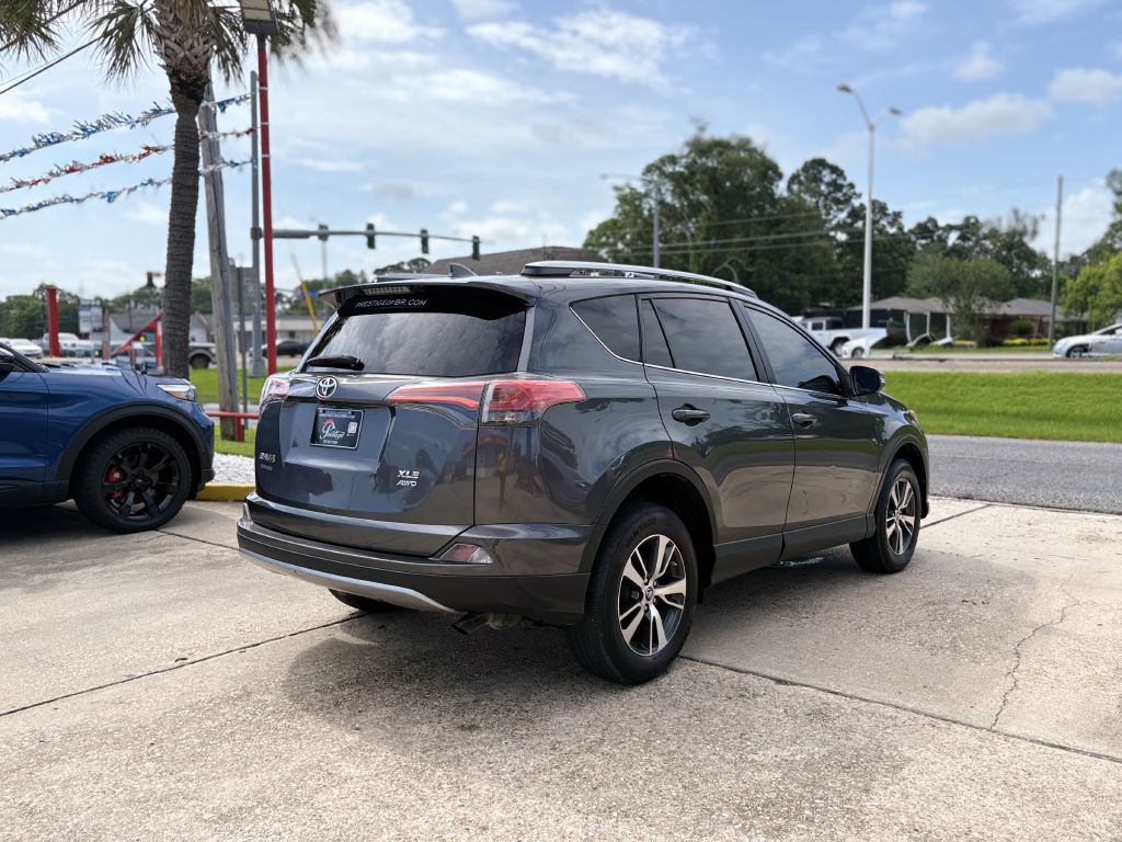 2018 Toyota Rav4 Image 4