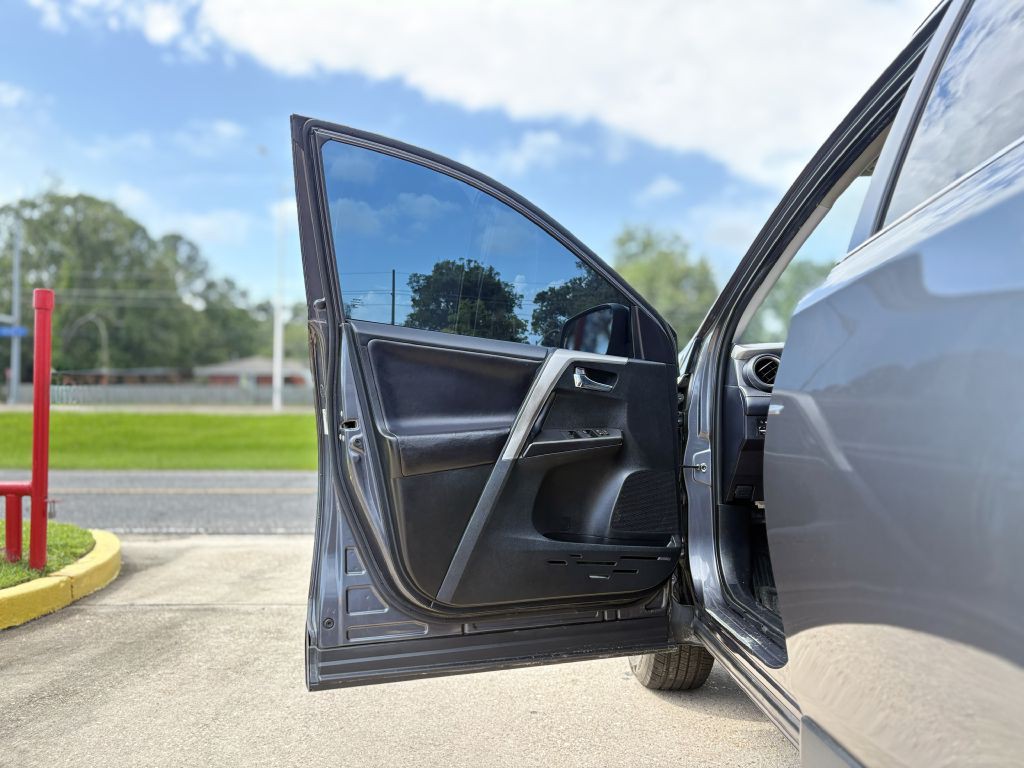 2018 Toyota Rav4 Image 7
