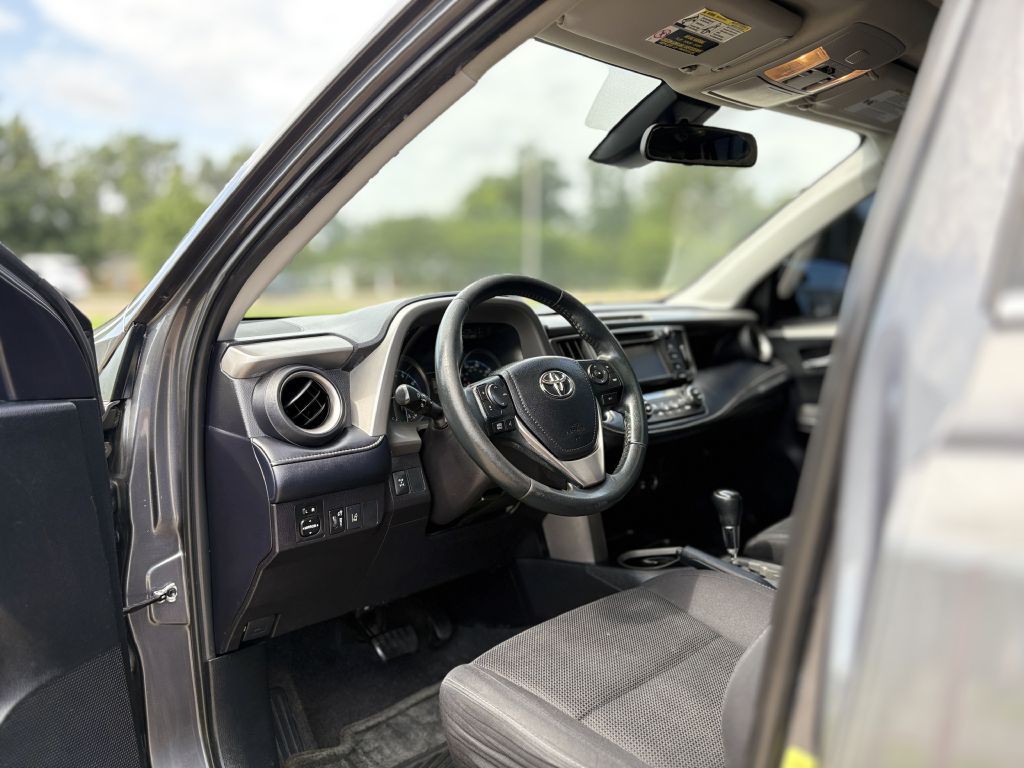 2018 Toyota Rav4 Image 8