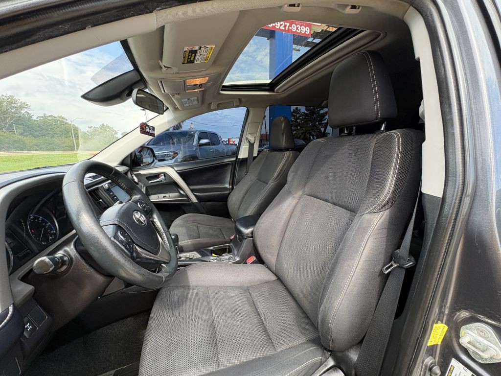 2018 Toyota Rav4 Image 9