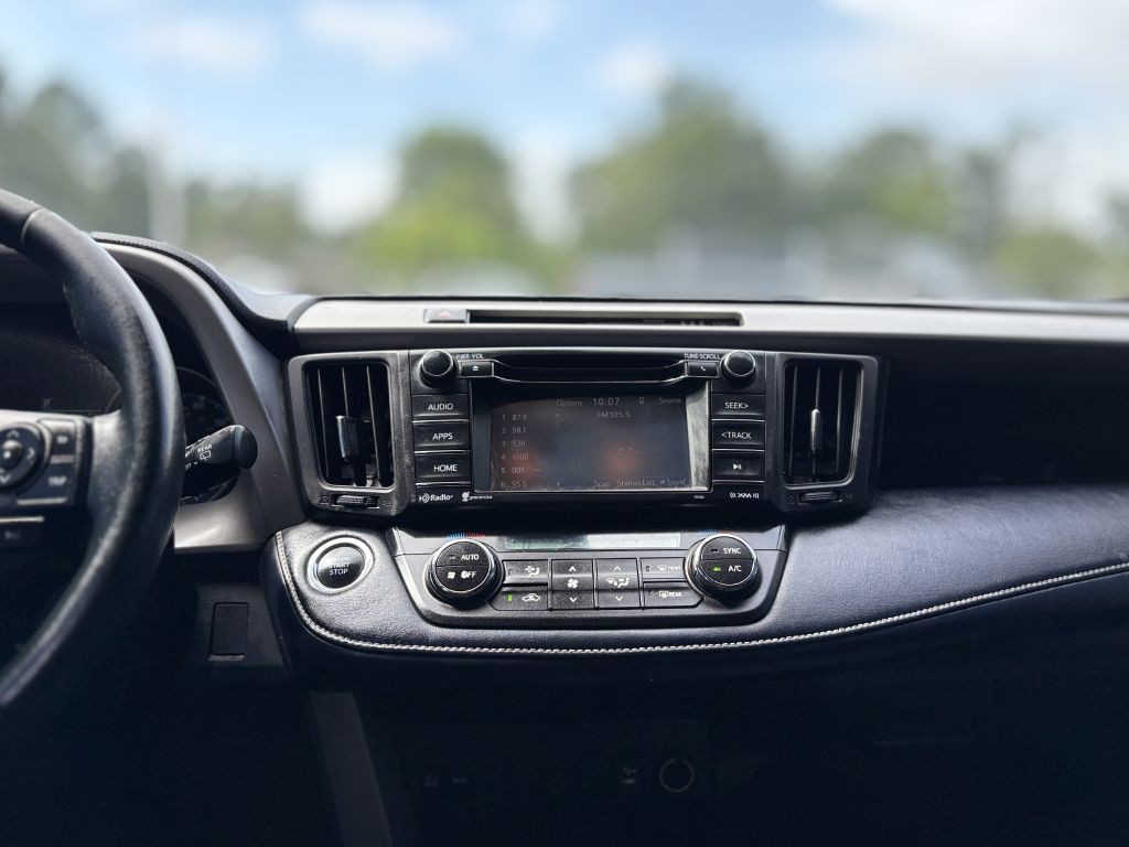 2018 Toyota Rav4 Image 12