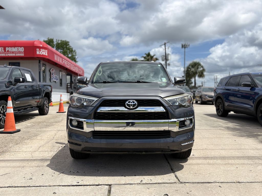 2018 Toyota 4Runner Image 2