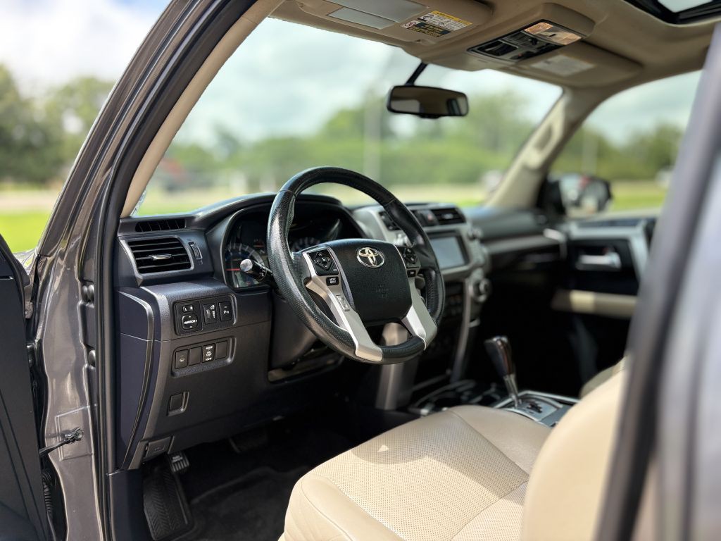 2018 Toyota 4Runner Image 8