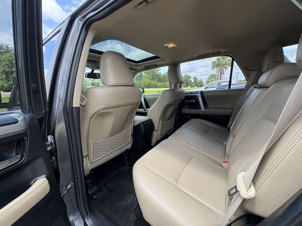 2018 Toyota 4Runner Image 10