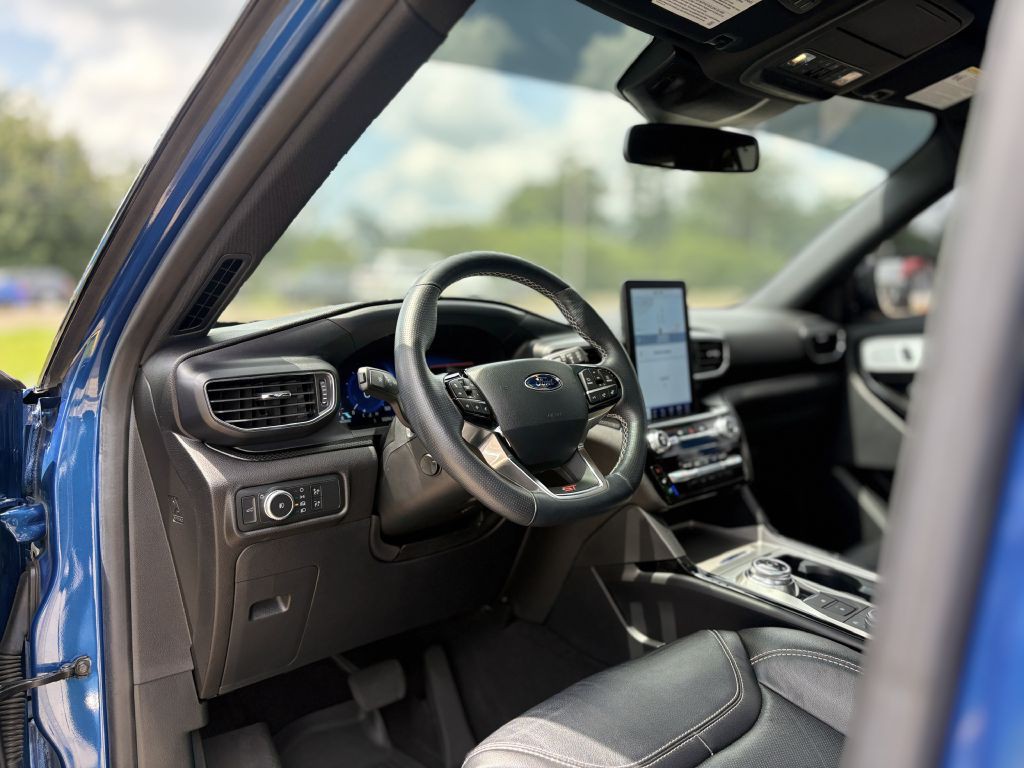 2021 Ford Explorer Image 9