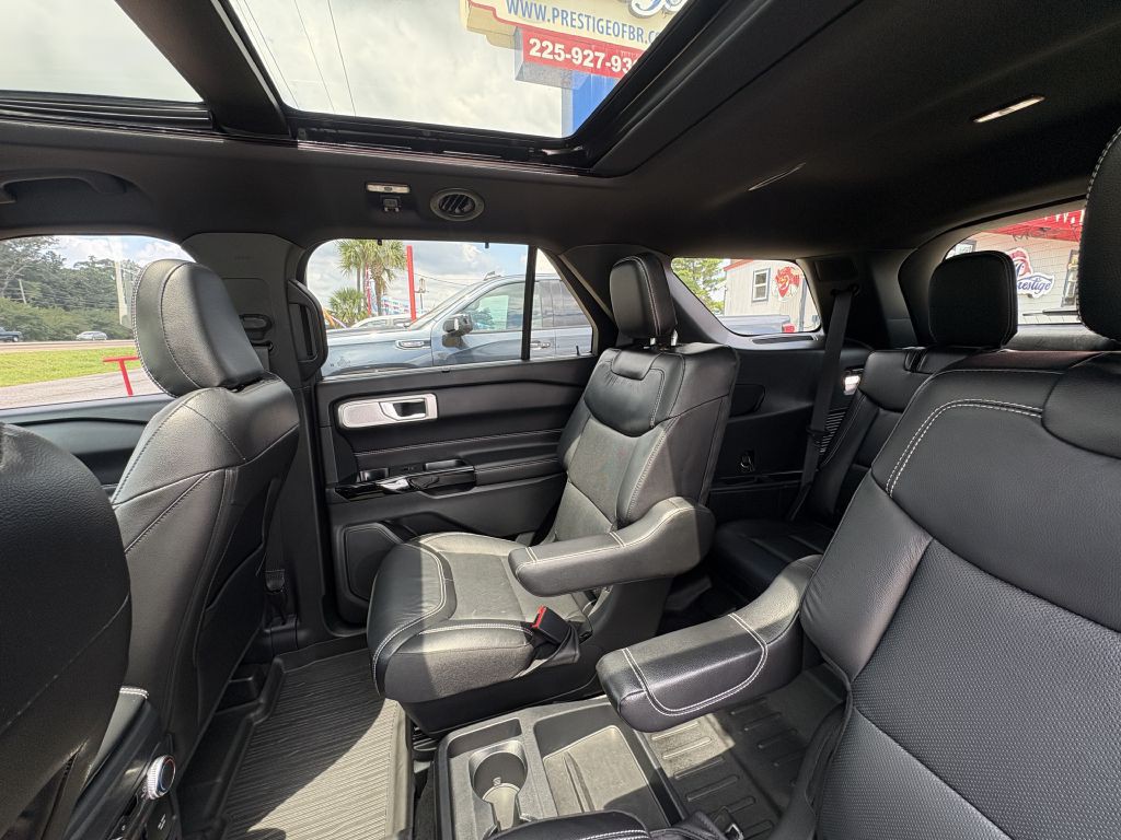 2021 Ford Explorer Image 12