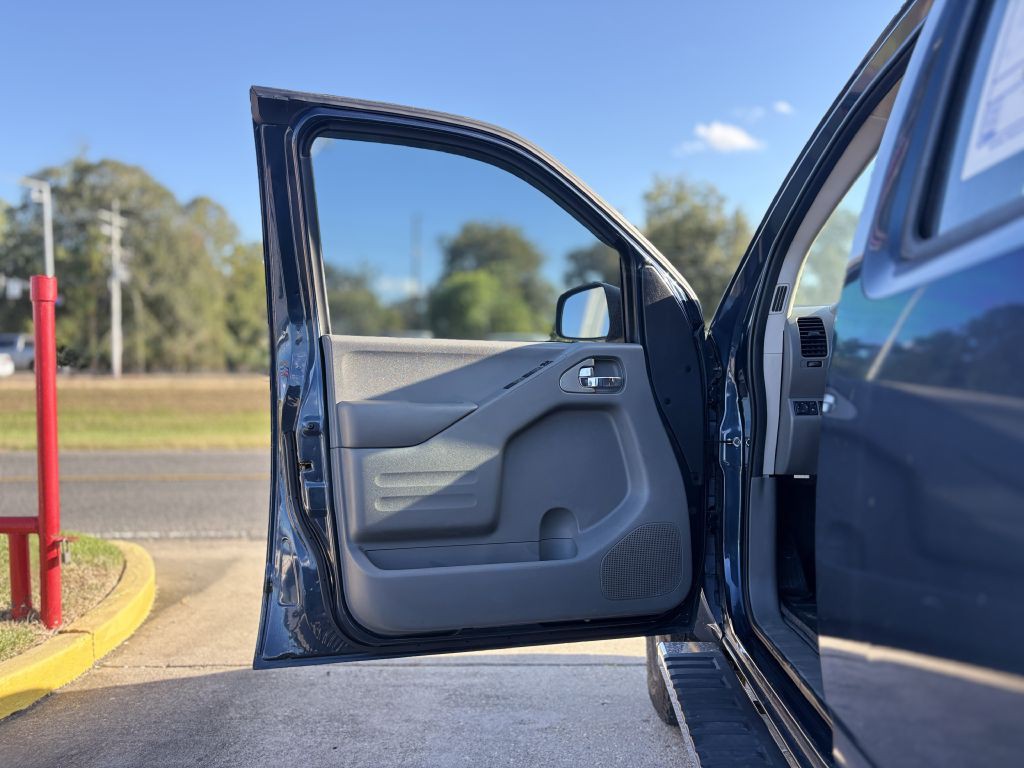 2019 Nissan Frontier Image 7
