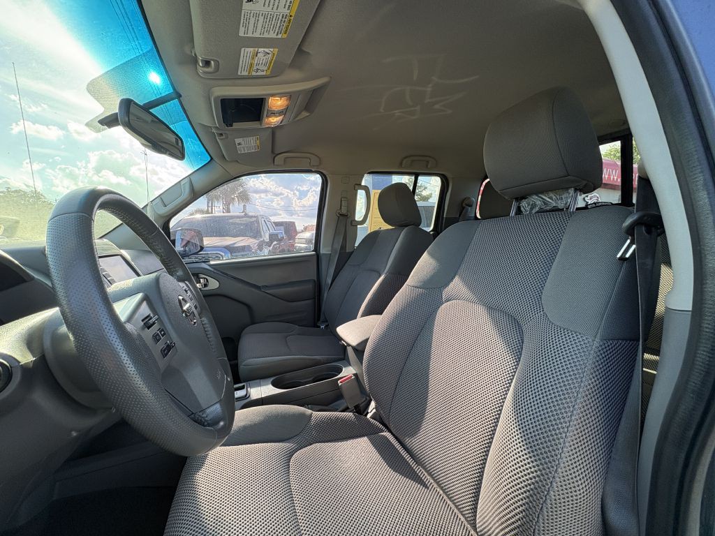 2019 Nissan Frontier Image 9