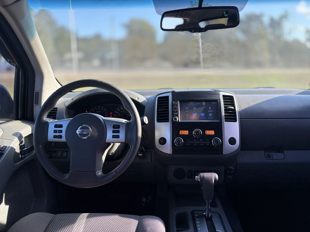 2019 Nissan Frontier Image 11
