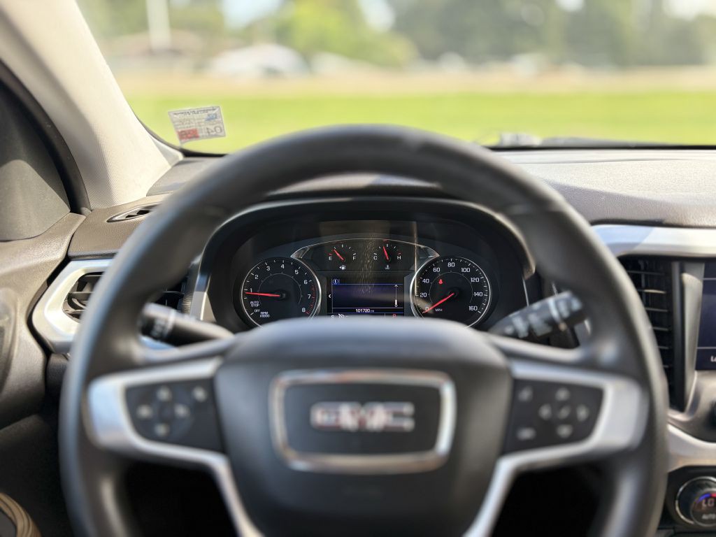 2022 GMC Acadia Image 14