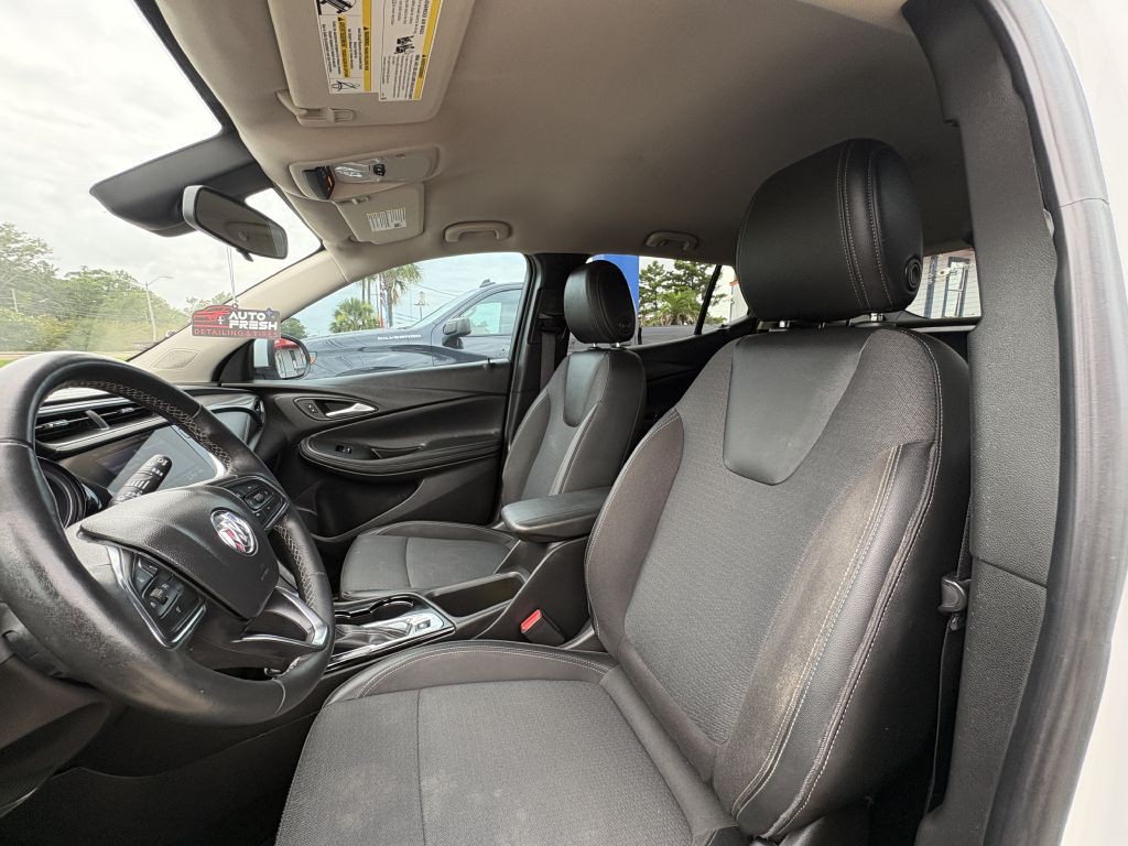 2022 Buick Enclave Image 9